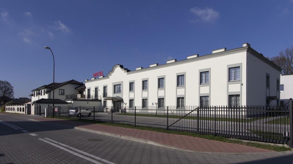 Hotel Notabene Швіднік Екстер'єр фото